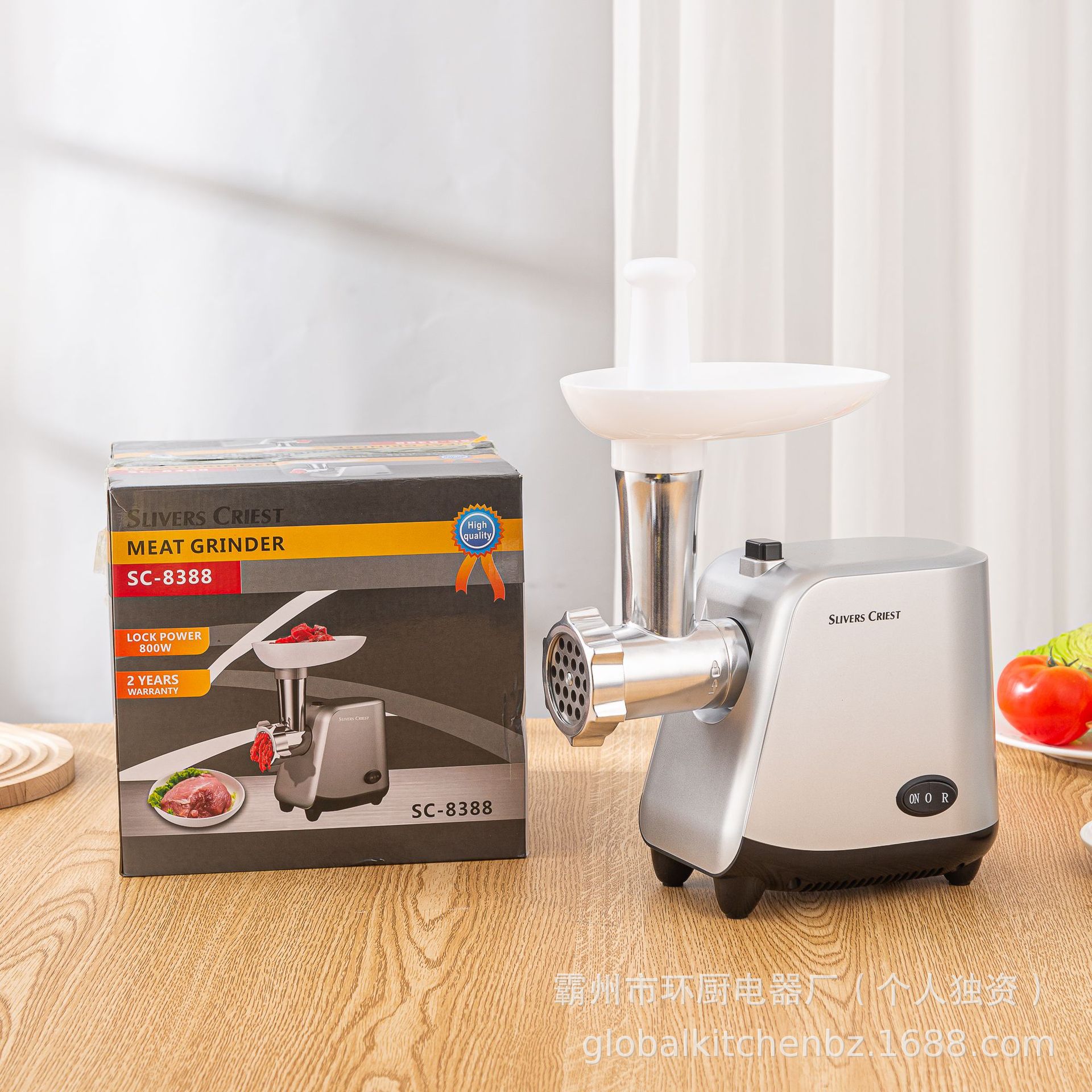 The Large-Sized Meat Grinder For Foreign Trade Is Multi-Functional And Durable. It Features A Garlic Paste Handle For Mixing And Mincing Meat, And Is Made Of Stainless Steel
