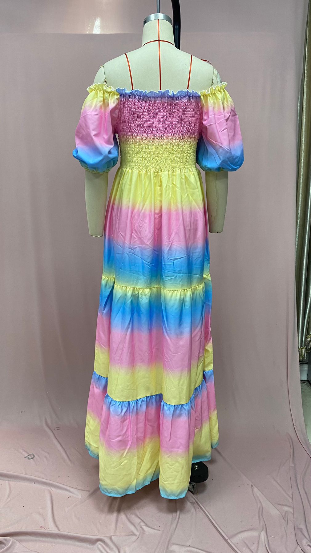 2025跨境新款春夏欧美女装连衣裙 一字肩碎花时尚露肩长款 印花裙详情10