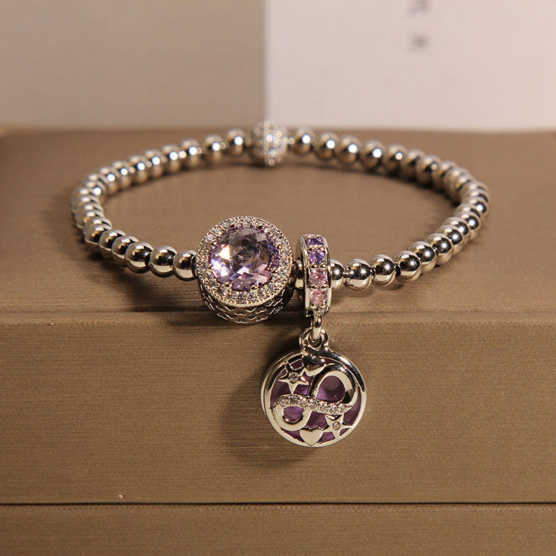 The Pan family style bracelet, a purple and shining star river girl's heart, is a popular light luxury bracelet. It's a gift for your best friend