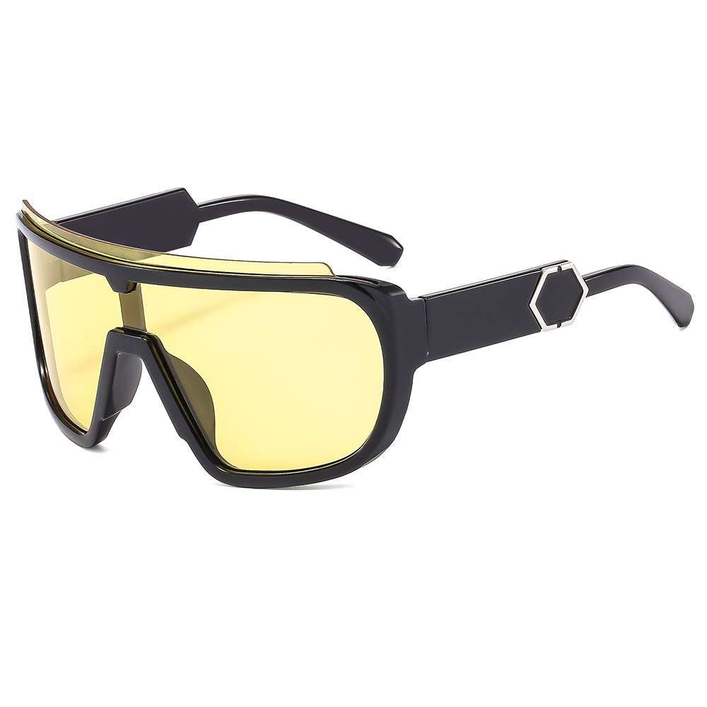 2024 New colorful cycling sports glasses, European and American all-in-one sunglasses, outdoor casual cycling windproof sports Application Scenario