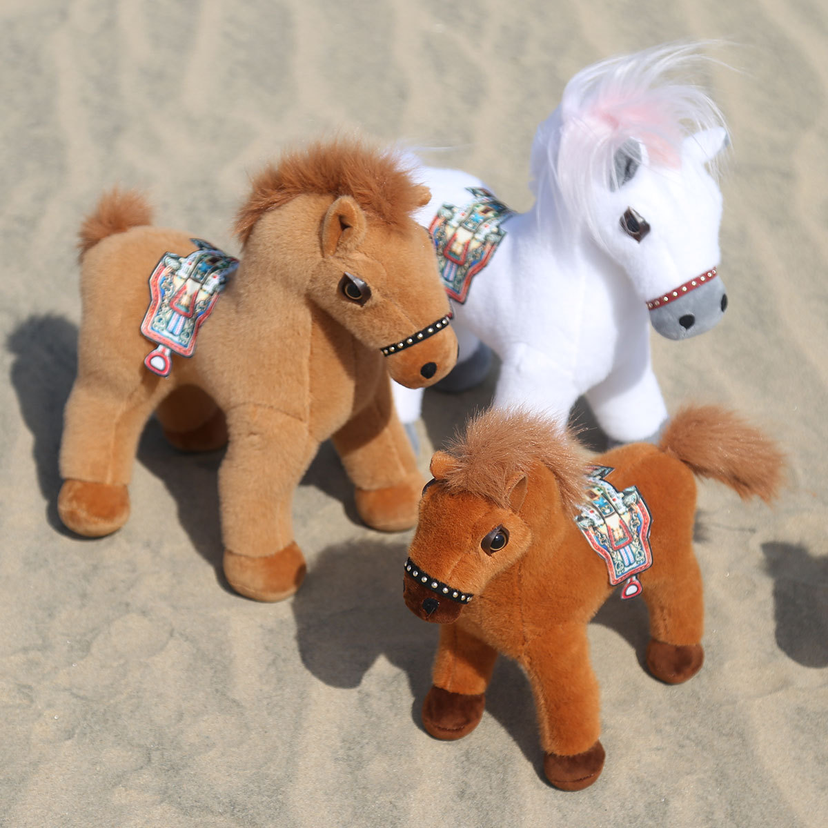 毛绒公仔、玩偶、娃娃实物图