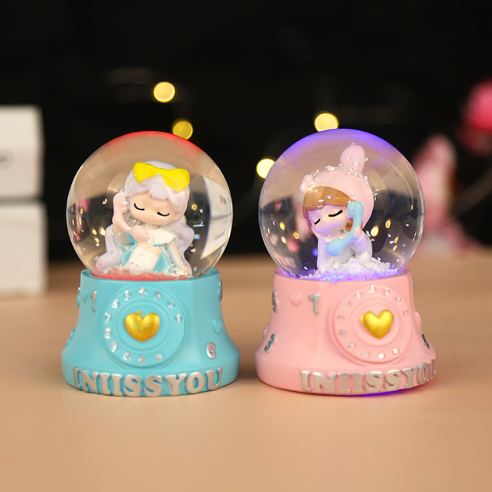 浪漫发光飘雪水晶球卡通小夜灯摆件儿童男女生日礼物送闺蜜学生