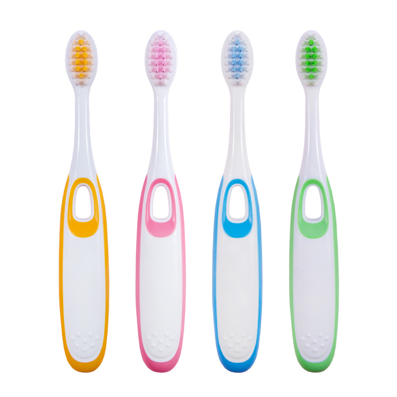 Calf Adventure Manufacturers Supply 8 Clear Barrel Children's Toothbrush Soft Hair Four-Color Head Item Picture