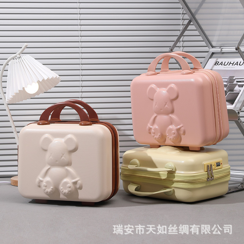 厂家批发化妆包女便携大容量收纳包可爱旅行手提伴手礼化妆箱新款