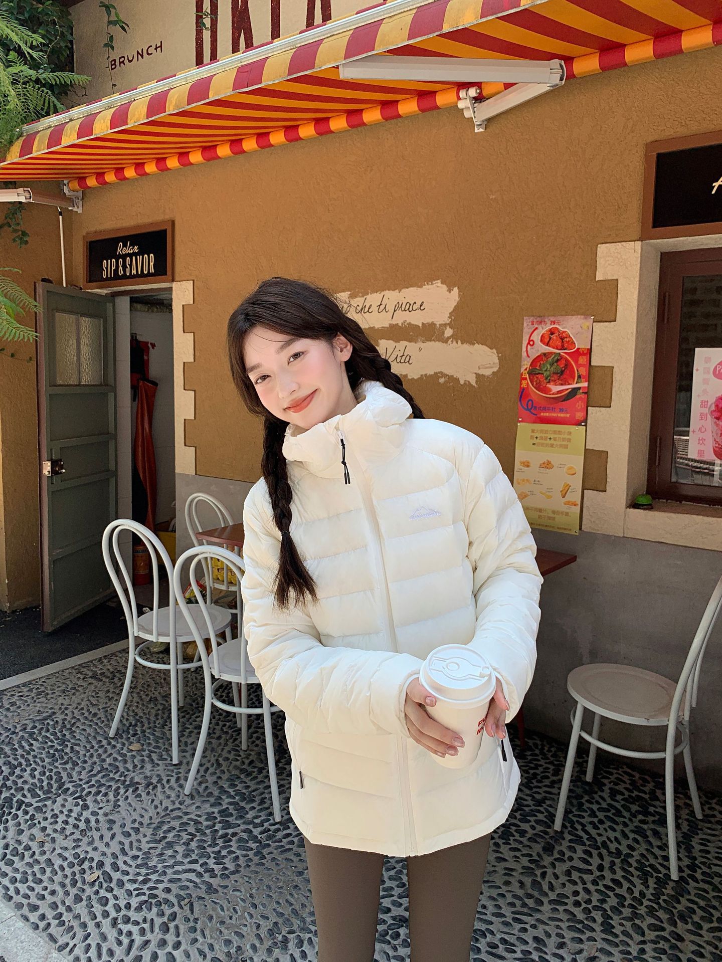 White duck down and pork rib down jacket for women, short and light, a new pink casual sporty hooded jacket for winter 2025 pic 11