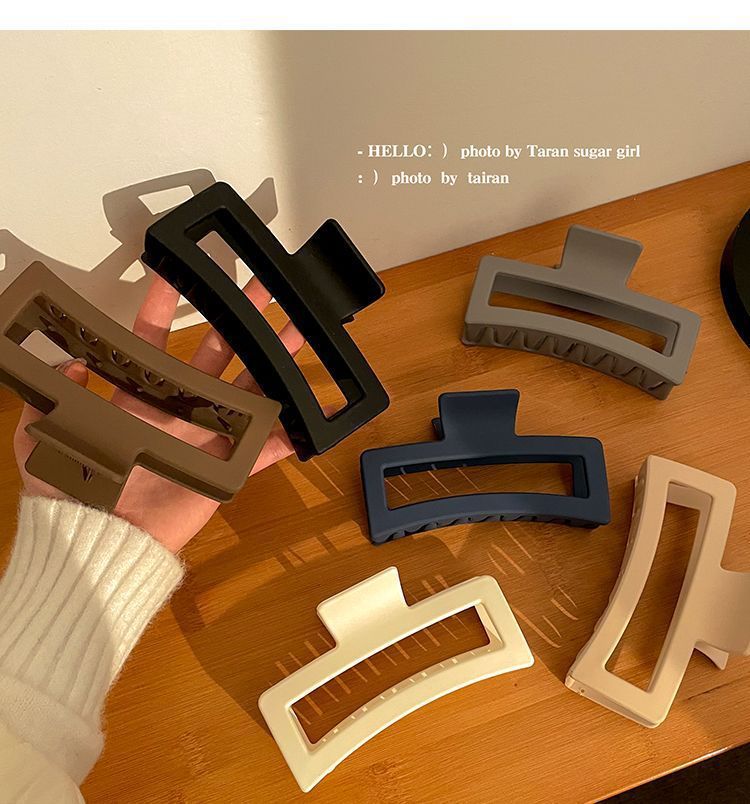 13cm thick hair, shark clip, large square hair clip, back of the head, hair clip, headwear, updo, hair clip, girl pic 2