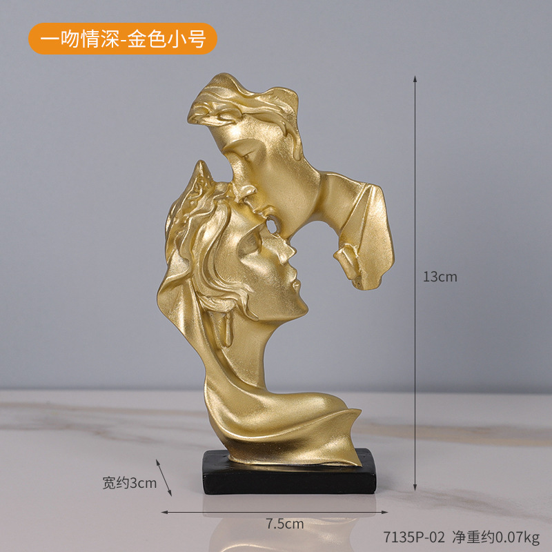 Mini Kiss Deep Love resin small decorative items, creative figures, couple statues, desktop decorative handicrafts Application Scenario