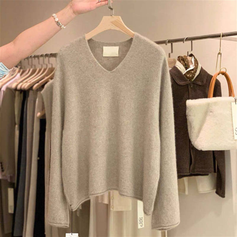 New autumn/Winter 2024 cashmere sweater for women, 100 wool loose pullover V-neck sweater, knitted base sweater