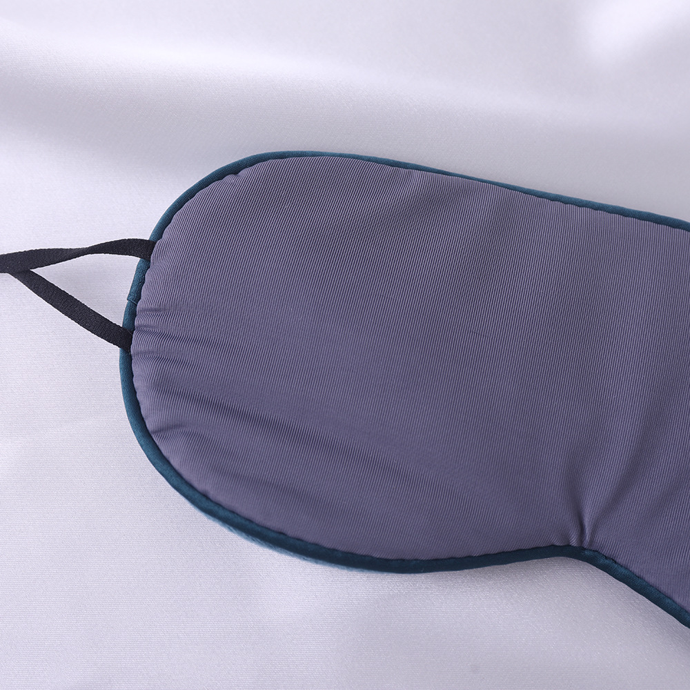 Cross-Border Warm And Cool Double-Sided Ice Silk Eye Mask Shade Sleep Eye Mask Travel Breathable Cool Eye Mask Spot Wholesale Application Scenario