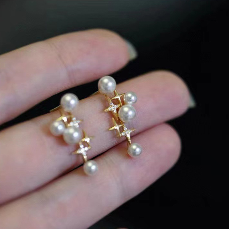 Star Natural Fresh Water Pearl Stud Earrings High-Grade Sense S925 Silver Needle Niche French Retro All-Matching Earrings Women Simple Application Scenario