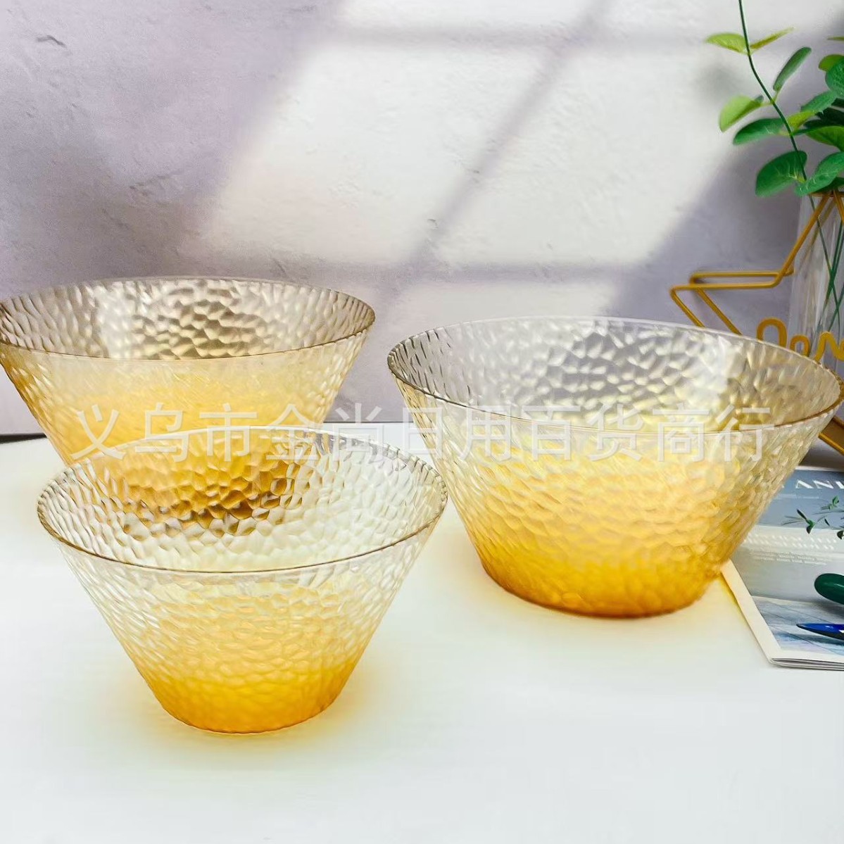 Japanese-style hammer-patterned storage bowls, creative tableware, household tea wash transparent salad bowls, dessert plates, large-sized fruit plates details Picture