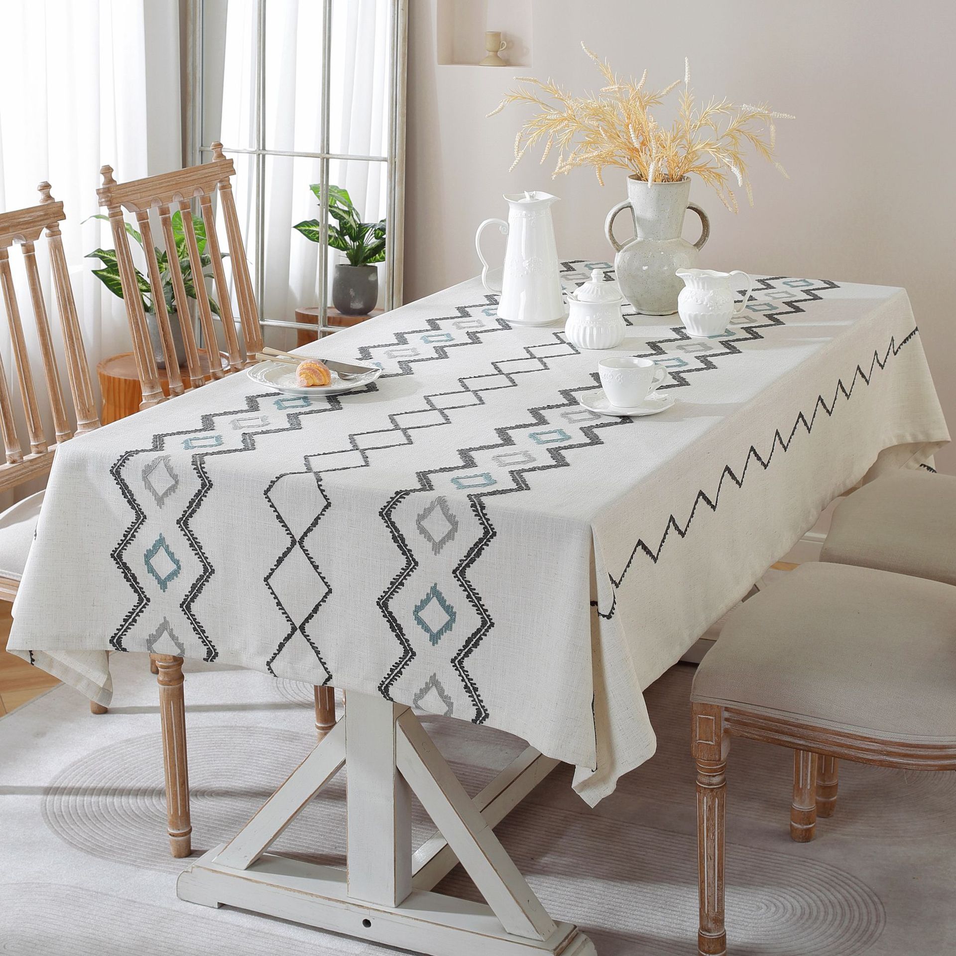 Amazon's new Nordic light luxury high-end cotton and linen three-dimensional embroidered tarpaulin art tablecloth with vertical stripes is fashionable Application Scenario