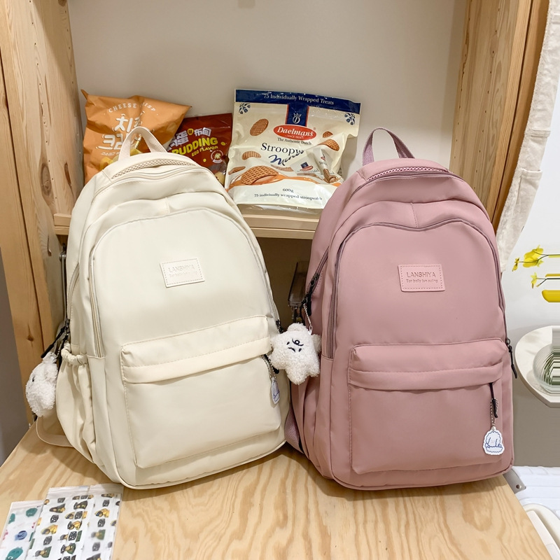 双肩包/背包/双肩包会议/运动背包/带拉杆背包产品图