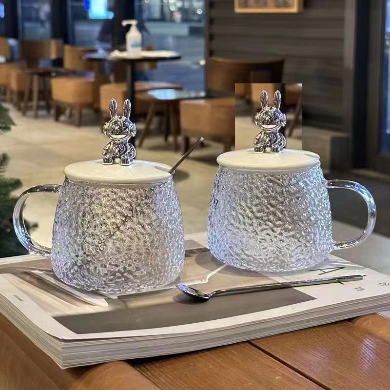 Free shipping and delivery of Little bear cups on Instagram, high appearance level flower tea, simple breakfast, glass lid, cute Mark big belly water cup Application Scenario