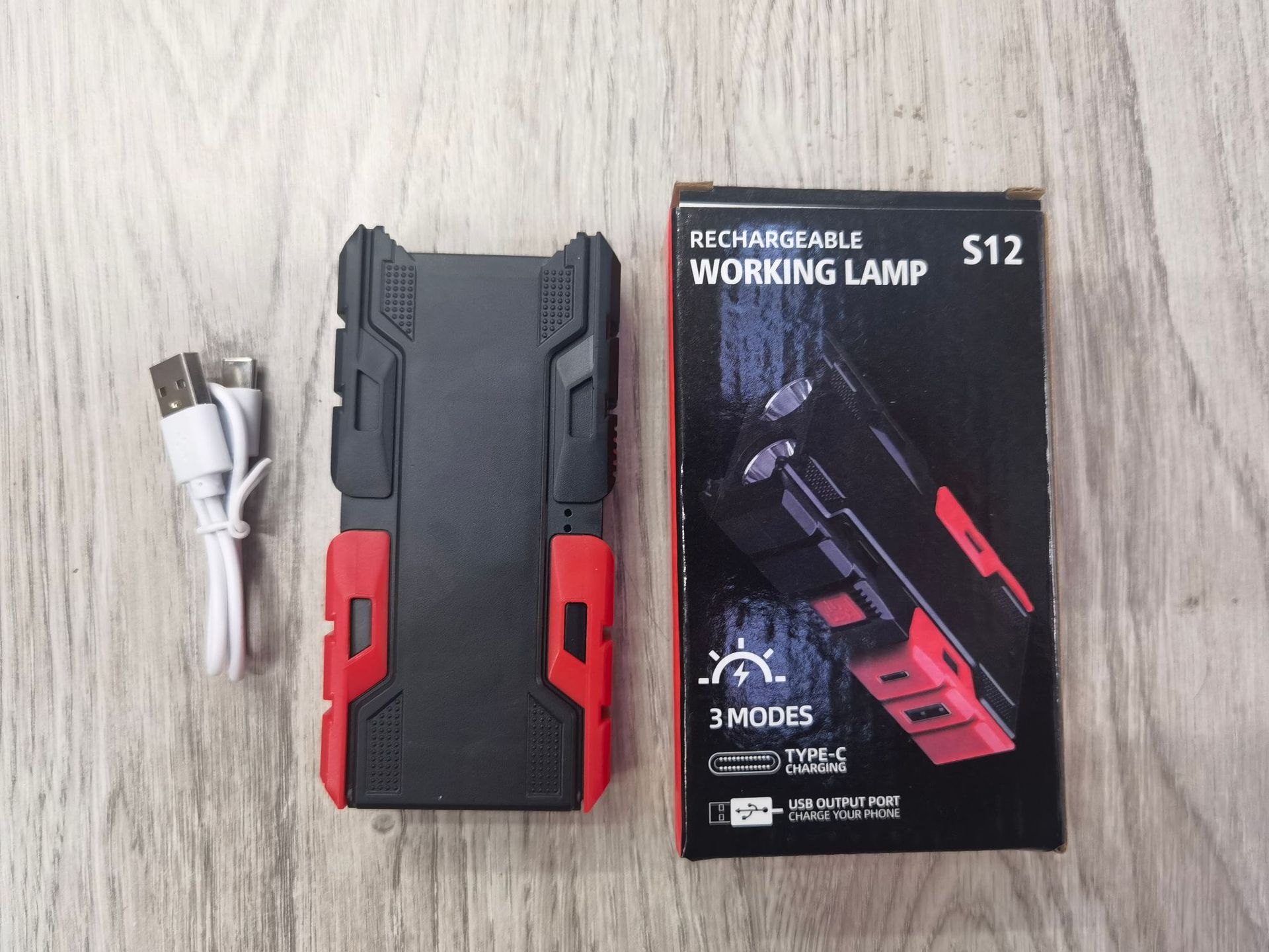 Cross-border portable flashlight power supply USB power bank dual-core explosive emergency lighting camping portable searchlight Application Scenario