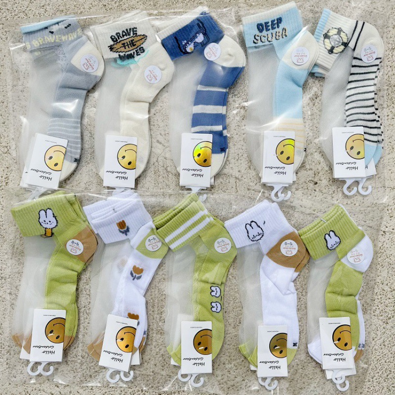 Spring and summer new children's glass fiber crystal cotton soled boat socks, sports college style socks, male and female students' ice silk socks from Japan and South Korea are all available for one-piece delivery at the sock stall Application Scenario
