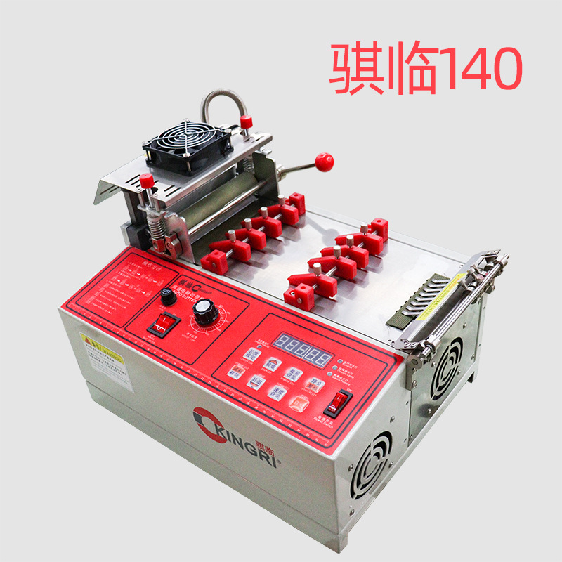 Fully automatic tape cutting machine, computerized webbing machine, silk ribbon cutting machine, ribbon cutting machine, elastic band Velcro cutting machine Application Scenario