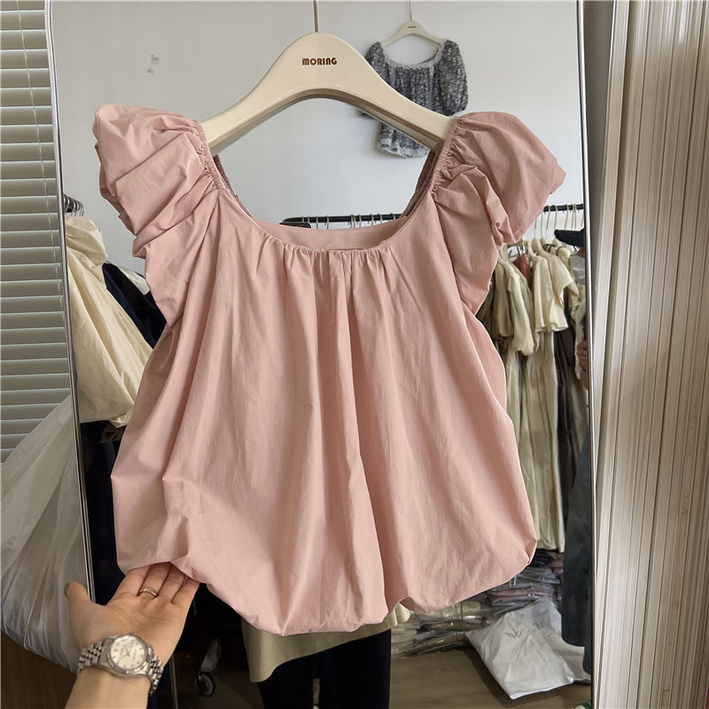 French small flying sleeve shirt for women 2024 Summer new design sense, a trendy and sweet top that exposes the collarbone Application Scenario