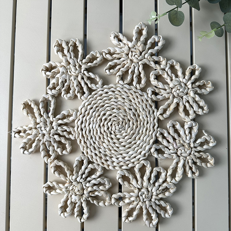 Hot Spot Hand Woven Casserole Mat Corn Fur Woven Placemats Insulated Placemats Flower Decorative Mat Insulation Mat details Picture