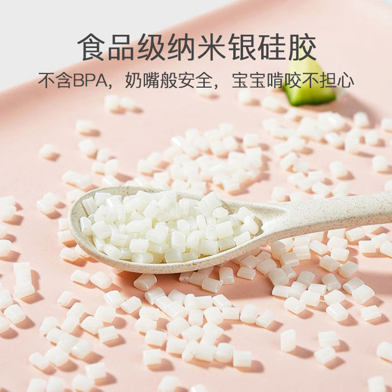 宝宝吃饭夏季细节图