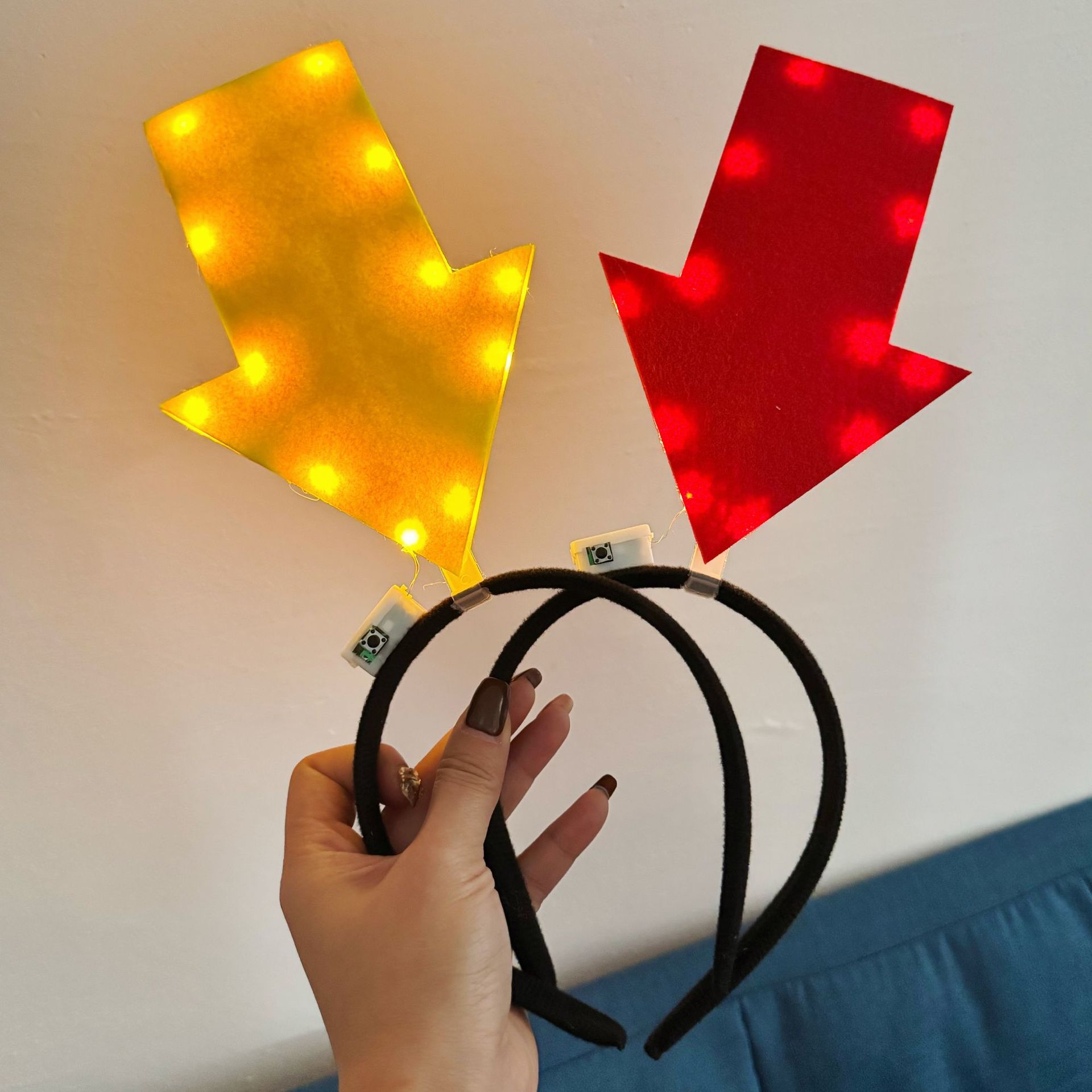 Export creative arrow hair bands, New Year luminous headbands, party decoration LED light headbands, concert hair accessories, cross-border details Picture