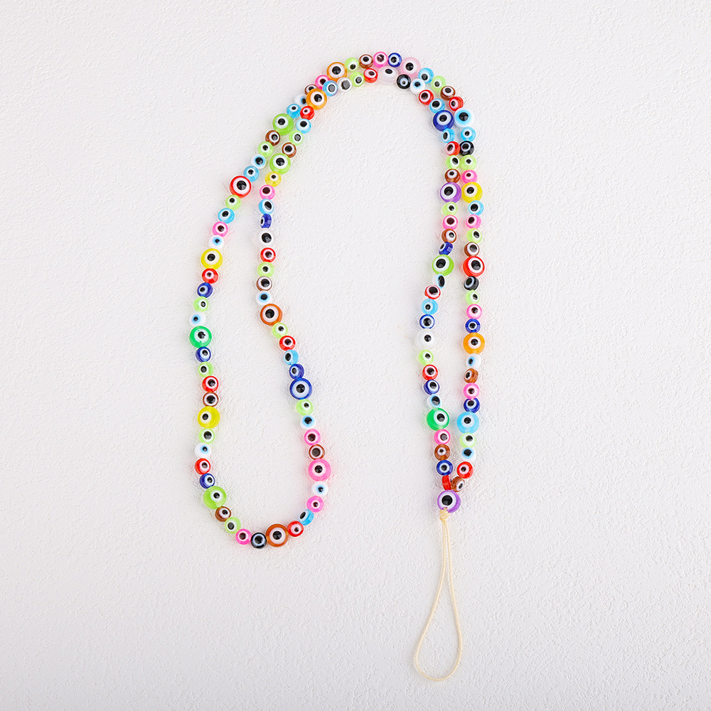 European and American long neck-hanging cartoon letter mobile phone chain, acrylic bead neck-hanging mobile phone chain, mobile phone pendant rope Application Scenario