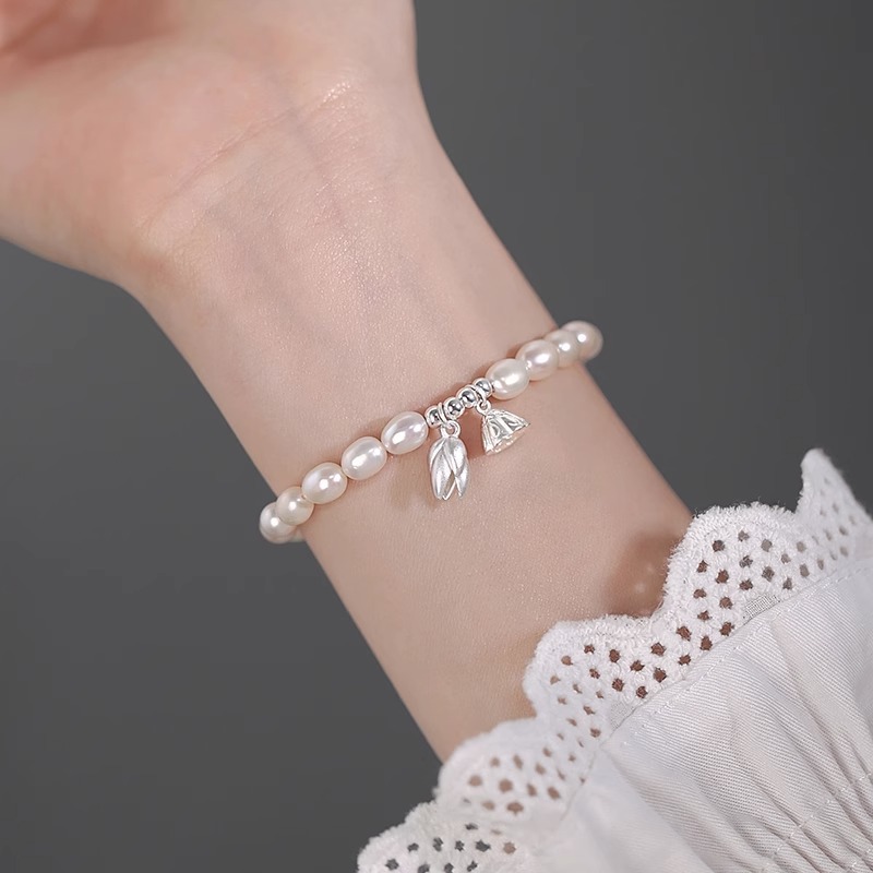 New lotus bracelet female fashion simple boudoir pearl bracelet niche sense retro retractable hand skewer Tiktok wholesale full figure