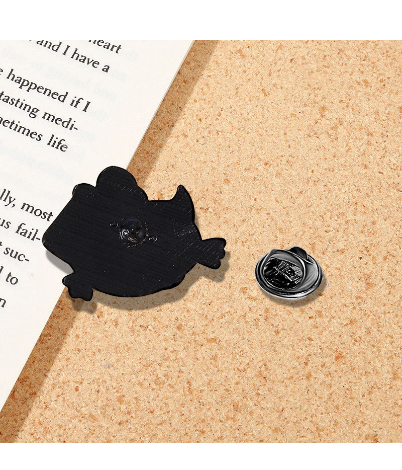 小鸭子胸针可爱滴油白色鸭子拿刀创意趣味金属徽章笔袋装饰品徽章详情8