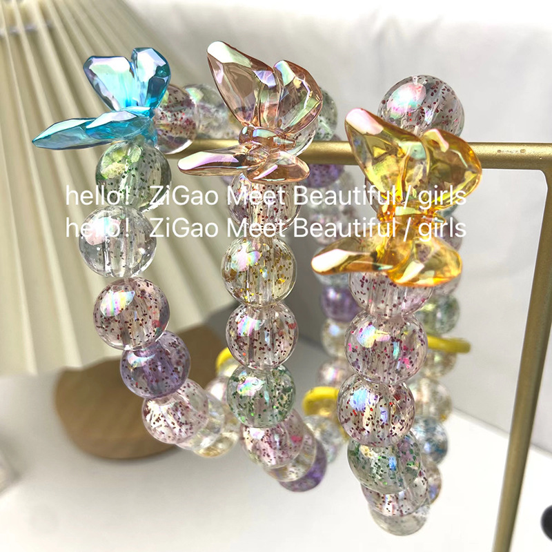 Korean Version Transparent Color Butterfly Chain Jewelry Small Fresh Paper Powder Beads Mobile Phone Chain Temperament Cute Decorative Pendant Application Scenario