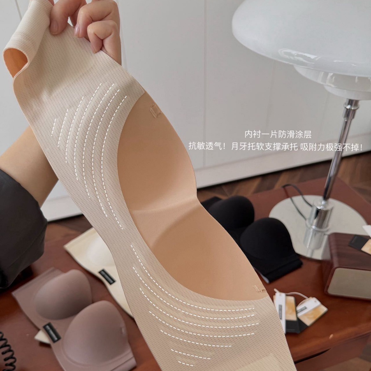 文胸/美月馨/外扩胸衣/文胸罩女士冬季性感/文胸女无肩带性感细节图