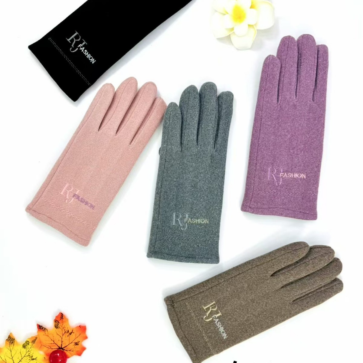Wholesale rabbit fleece warm gloves for women, winter cycling cold-proof gloves, outdoor fleece thickened touch screen gloves Specification image