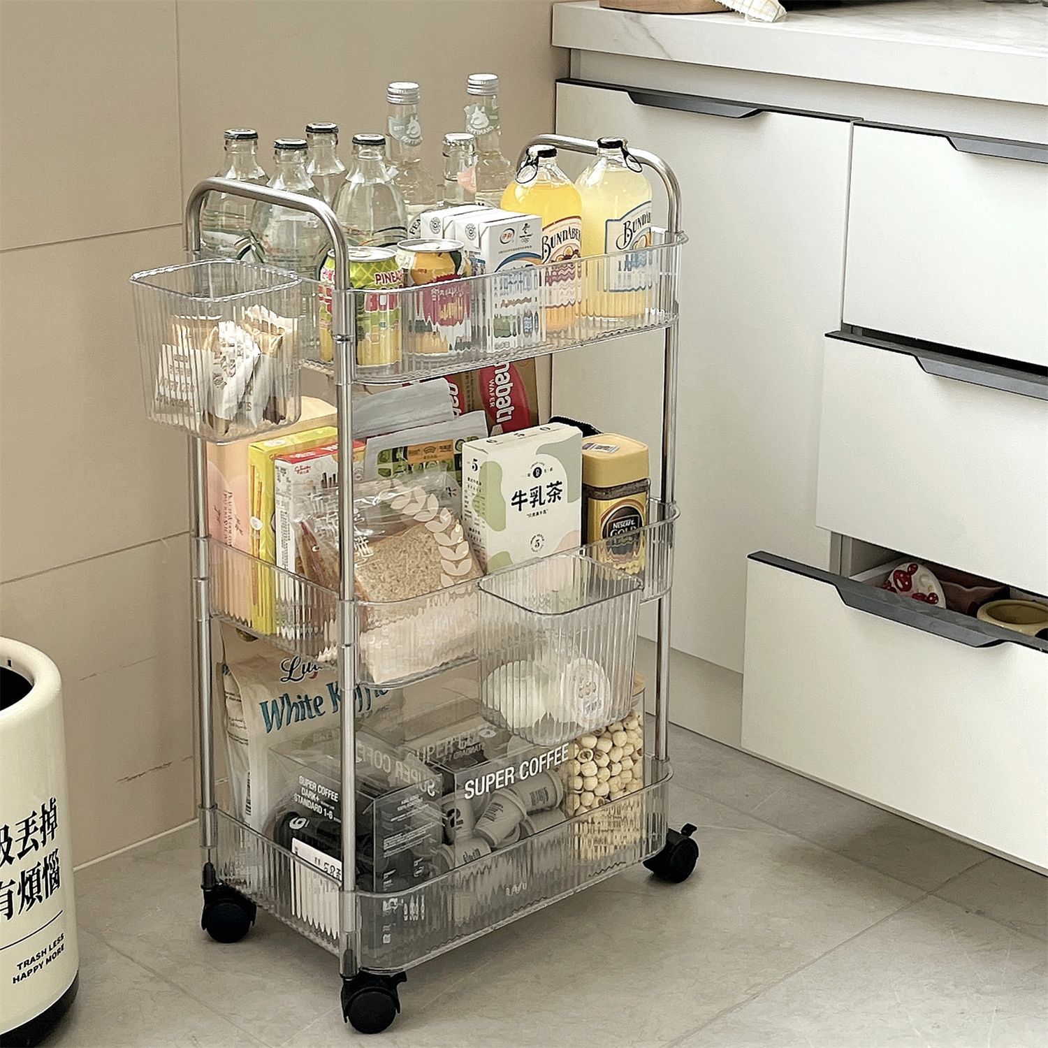 أرصفة مستحضرات تجميل متنقلة في غرفة نوم ذات عجلات آكيري الشفافة Specification image