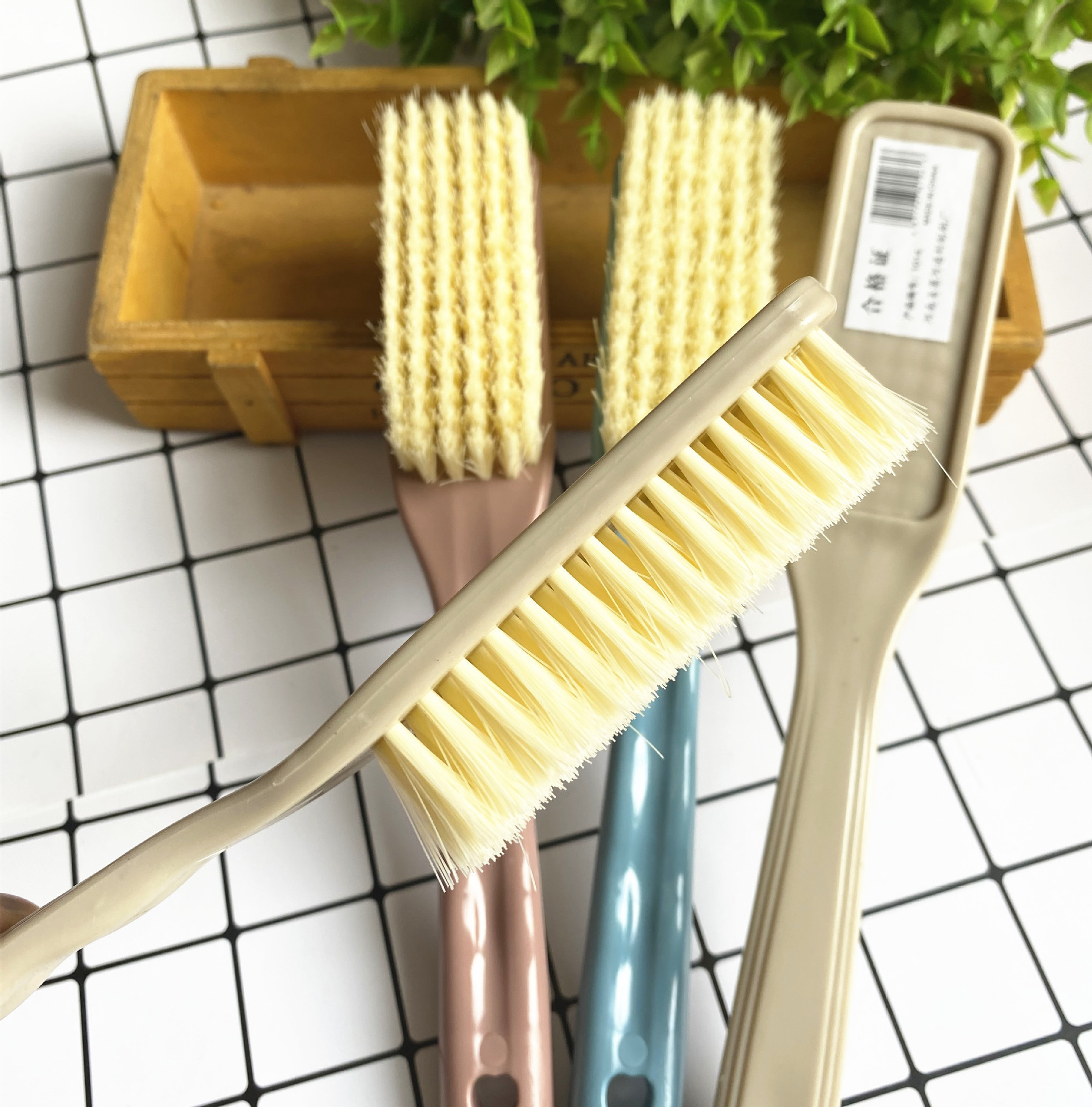 Soft-bristled brushes, shoe brushes, wholesale cleaning brushes, shoe washing brushes, laundry brushes, board brushes, shoe brushes, cleaning without damaging clothes and shoes, one-yuan store details Picture