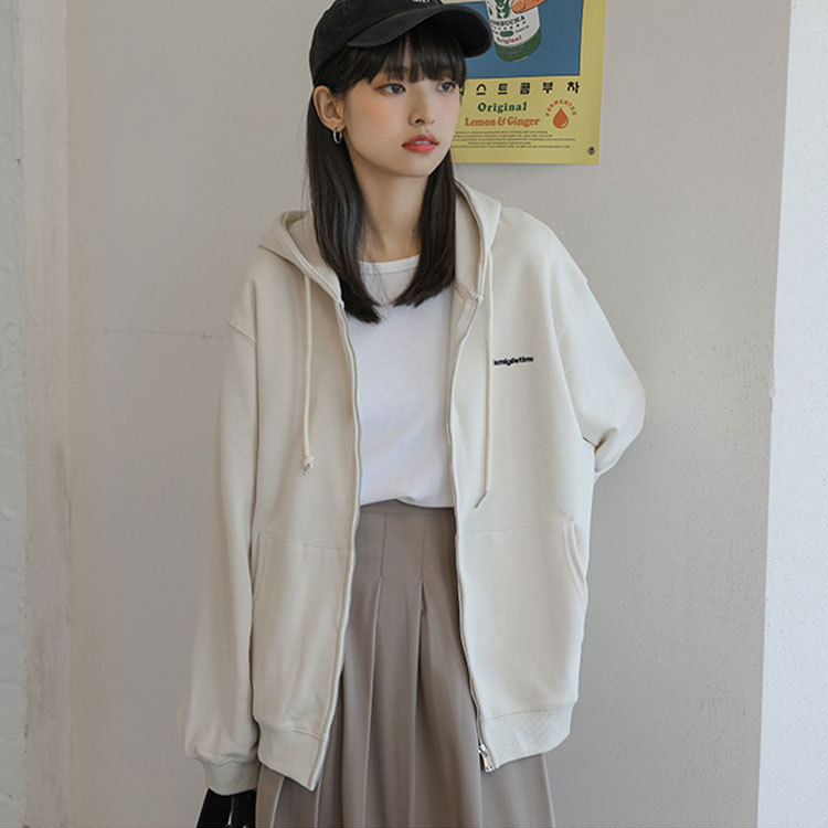 The new 2023 spring style letter grey hooded cardigan for women in hoodies, a loose and casual Korean-style jacket Application Scenario