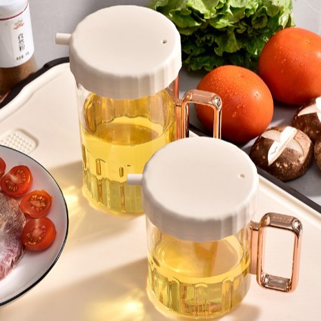 New type of oil bottle, plastic transparent seasoning bottle, household oil bottle, soy sauce bottle, restaurant and kitchen supplies, shock-resistant soy sauce and vinegar bottle