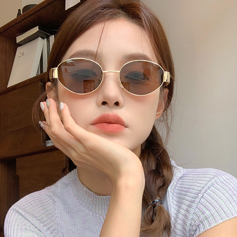 2023 New metal Arc de Triomphe sunglasses, a retro oval-shaped L-shaped sunshade for women, a popular Douyin style details Picture