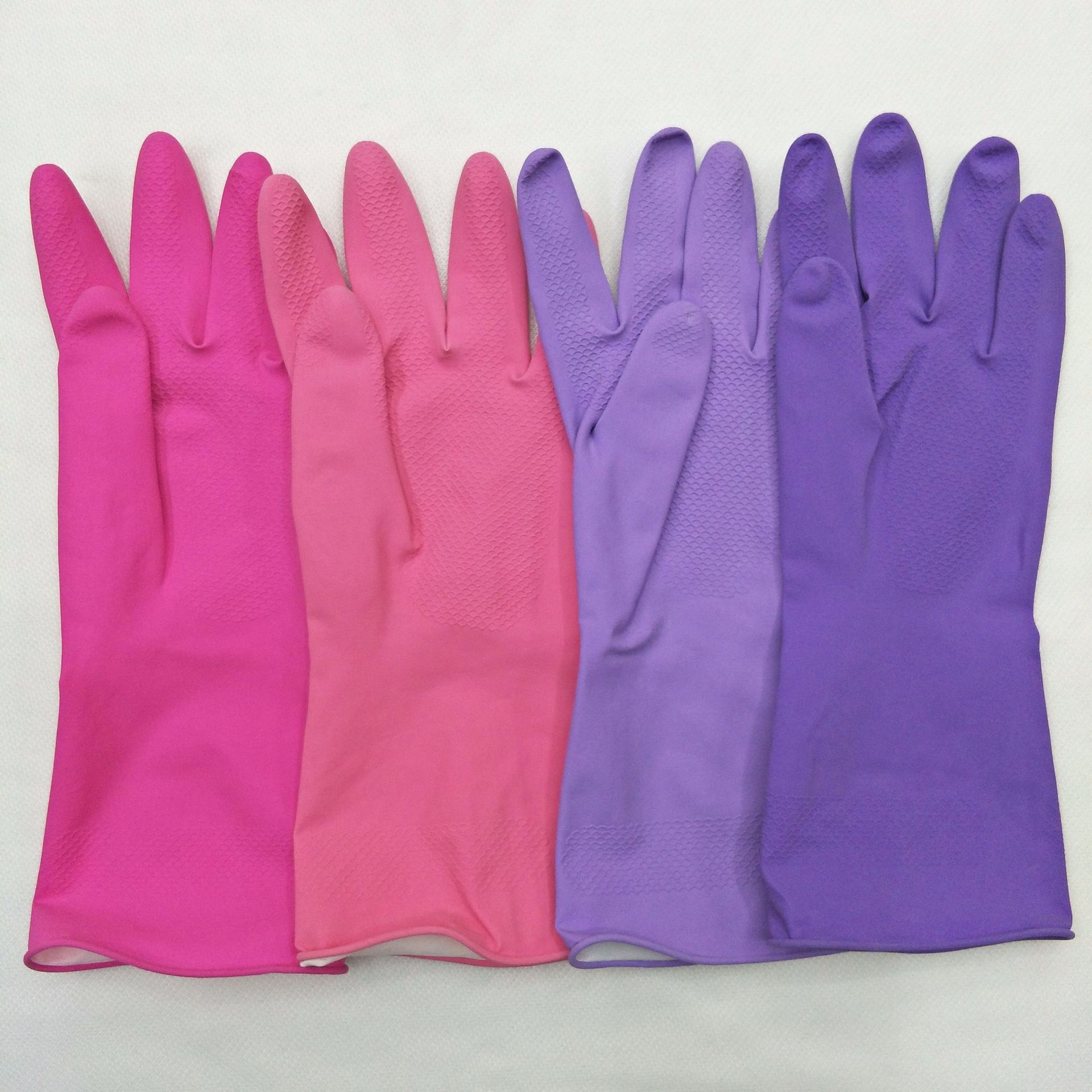 Latex fleece household gloves, laundry and dishwashing rubber cleaning gloves, multi-color household gloves, 60g Application Scenario