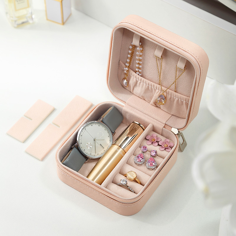 Jewelry boxes, jewelry bags, velvet portable rings, stud boxes, accessories, travel storage boxes, cross-border Amazon foreign trade Application Scenario