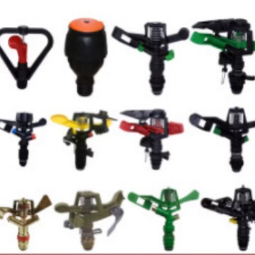 4-minute and 6-minute adjustable plastic rocker arm rotary sprinkler, horticultural irrigation sprinkler, agricultural lawn cooling atomization sprinkler Application Scenario