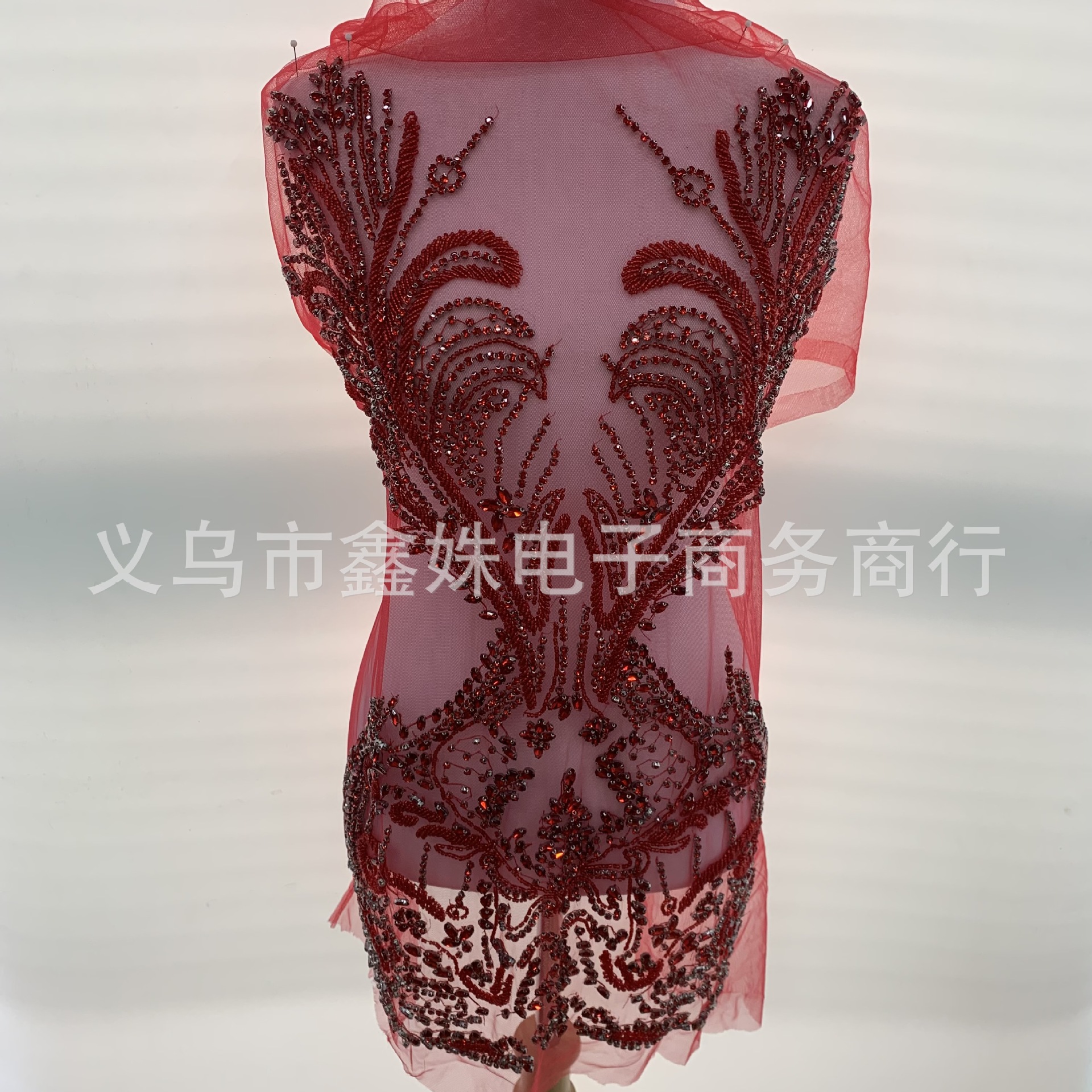 大红热卖欧美风性感抹胸闪亮裁片流苏红毯礼服婚纱走秀奢华钻石表