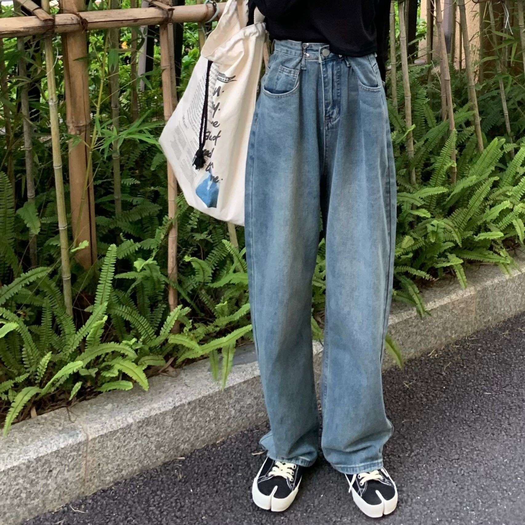 Retro high-waisted wide-leg jeans for women, spring and autumn straight-leg pants Application Scenario