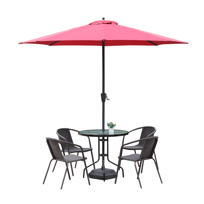 户外桌椅带伞白底实物图