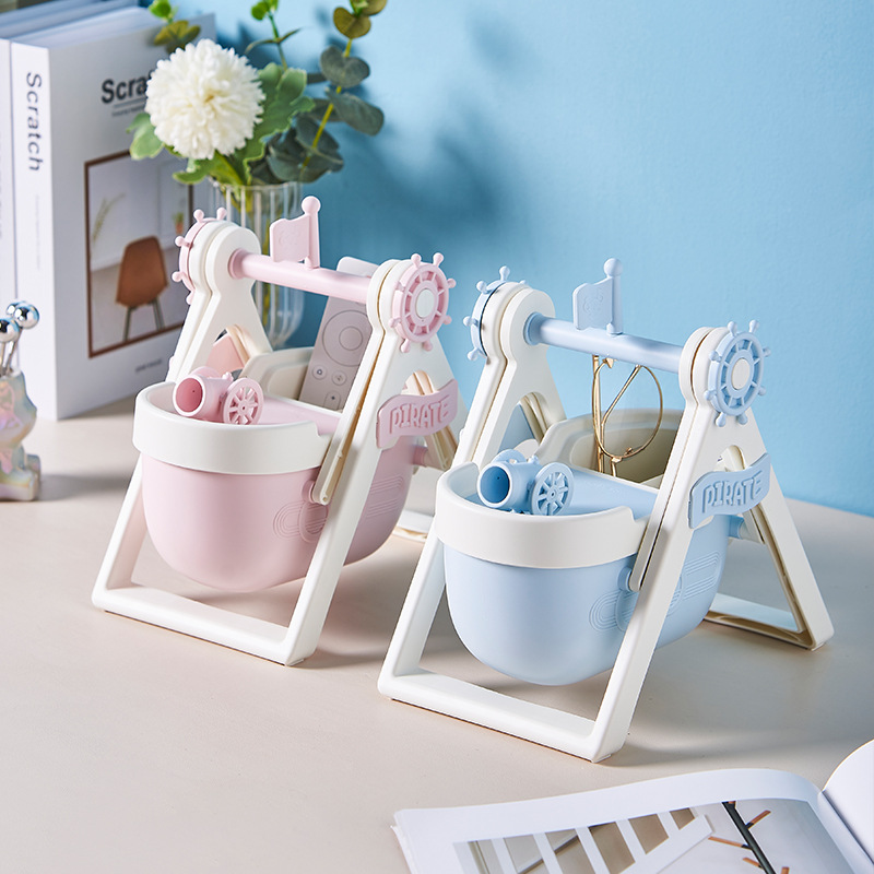 Creative Cute Pirate Ship Pen Holder Student Room Desktop Decoration Decoration Multi-Functional Storage Box Application Scenario
