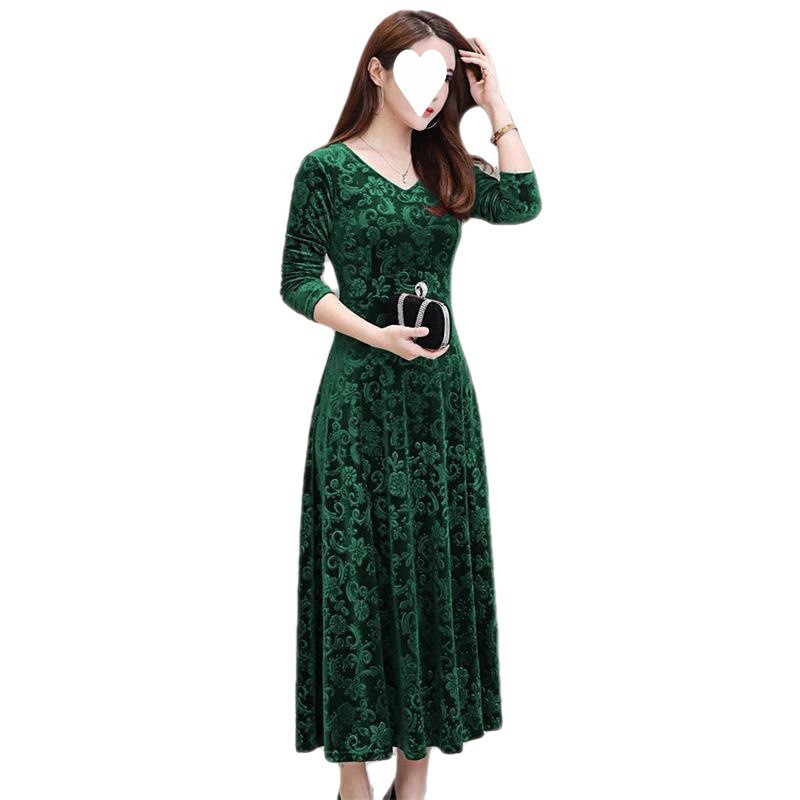 New Spring and Autumn 2024 Mom's slimming and form-fitting dress with a large swing, large-sized women's velvet long-sleeved dress, long style Item Picture