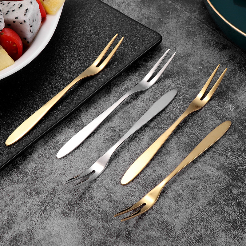 Stainless Steel Mooncake Knife And Fork Set Cake Shovel Dessert Fork Fruit Fork Mid-Autumn Festival Gift Tableware Baking Pizza Knife Application Scenario