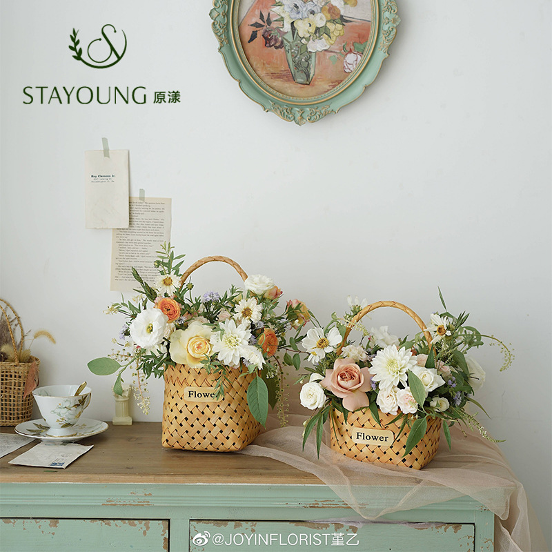 Yuanyang Korean-style rattan and wood chip basket, willow hand-held flower arrangement basket, hand-woven fruit basket, straw flower basket details Picture