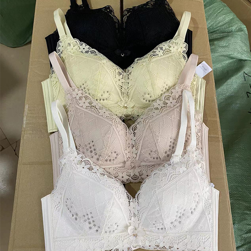 Hole Cup Breathable Underwear For Women Without Underwire Pull Together Ultra-Thin Big Breasts Show Small Summer Girly Style Sexy Bra Cover details Picture