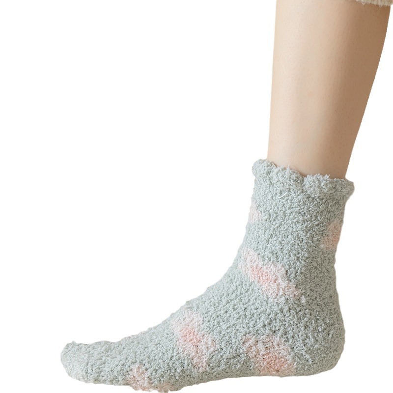 One-piece dropshipping of niche flower coral fleece socks for women in autumn and winter, thickened half-fleece mid-calf socks, floor socks manufacturer wholesale one-piece dropshipping Item Picture