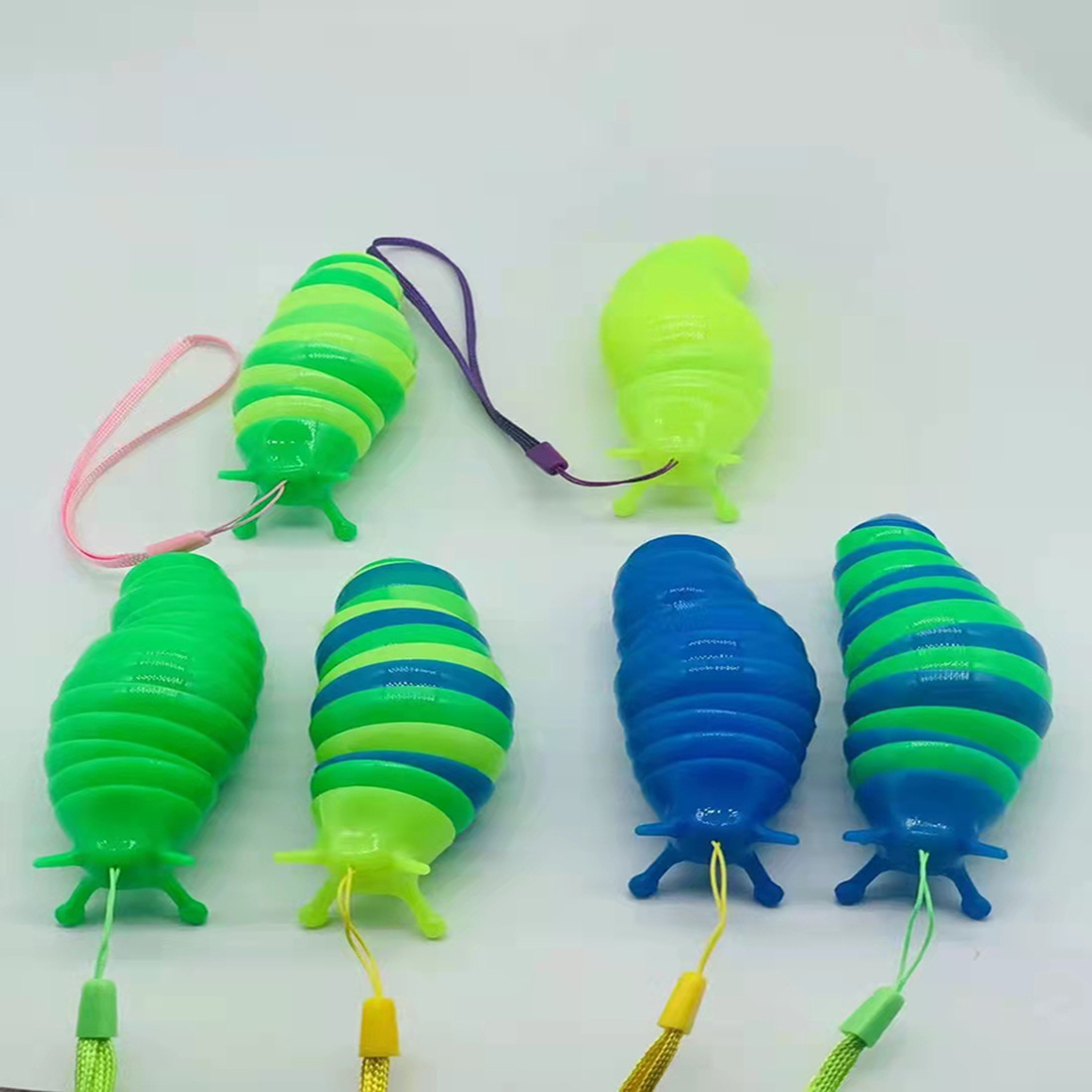 2022 Cross-border explosive small glow-in-the-dark caterpillar lashing Slug children's puzzle vent relief toy details Picture