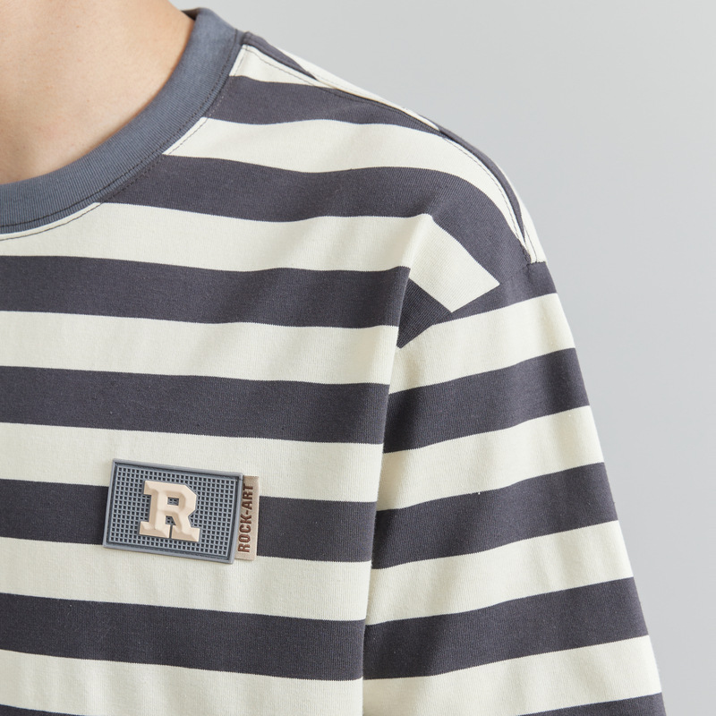 WOOG2005 Round-neck striped fashion short-sleeved T-shirt for men 2024 Summer New casual color-blocking half-sleeved T-shirt Application Scenario